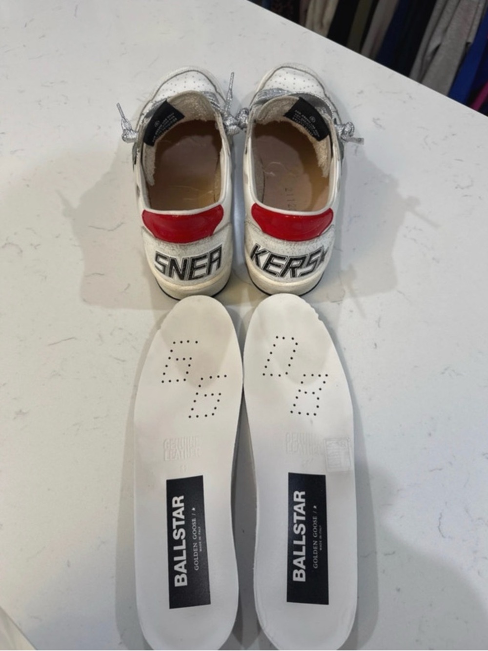 LIKE NEW Golden Goose Ballstar Sz 39/8.5 - Picture 7 of 8